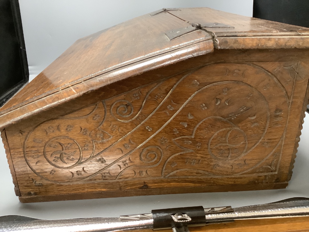 An oak bible box, 58 x 23cm